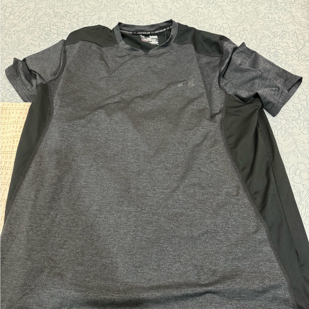 Men's Under Armour Gray Performance Shirt